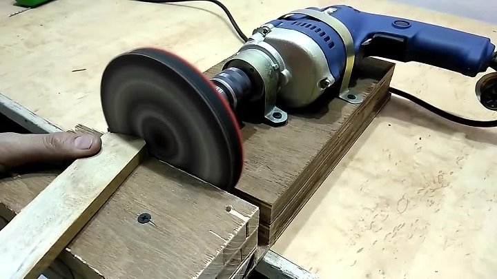 Дисковый шлифовальный станок из дрели своими руками от Mistry