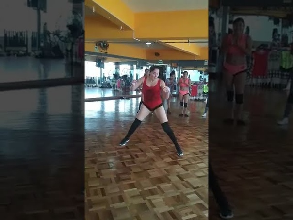 CLASES DE BAILE ( DANZA LATINA