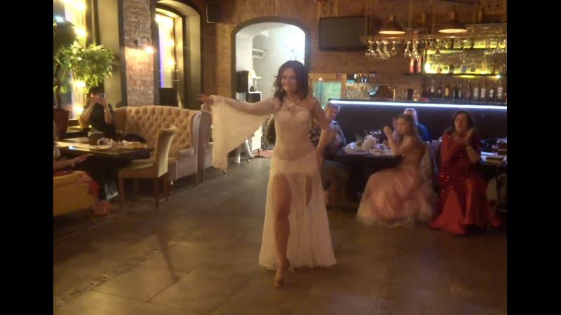 Elena Prokhorenko dance with french song Cest pour