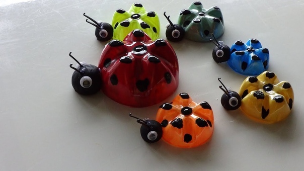 Recycled Art Ideas for Kids: Ladybugs Family from Plastic