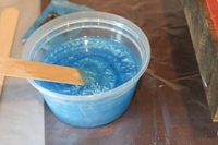 Смешать краску с эпоксидкой. Вещи из эпоксидной смолы. Эпоксидная смола ресин арт. Как растопить эпоксидную смолу. Как растопить эпоксидную смолу.