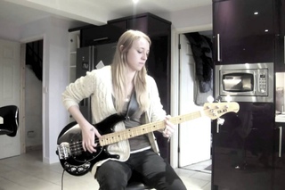 Naked In The Rain - RHCP [Bass Cover]