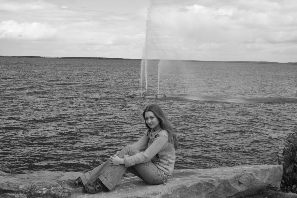 Anya Kharchenko Chris | 