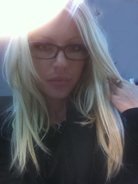 №16, Яна Лукачер №16, Яна Лукачер