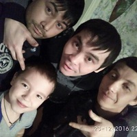 Денис Попов
