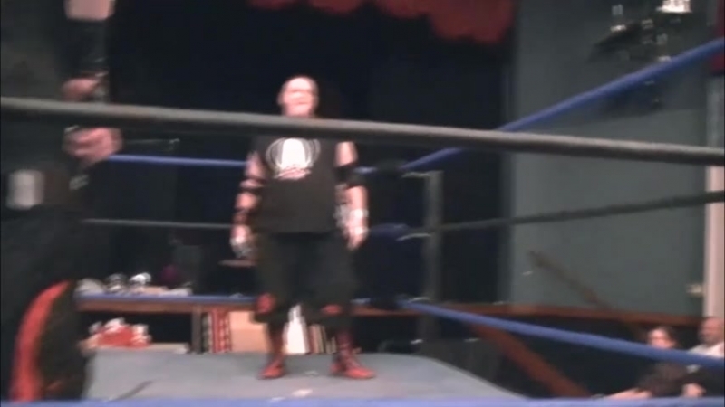 Coma White vs. Mad Man Pondo 1st Round Unlucky 13 Staple Gun
