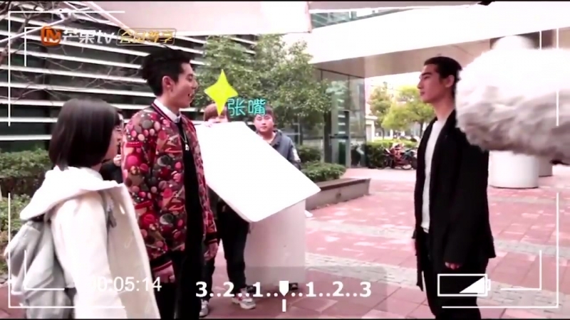 Exclusive behind the scenes of Meteor Garden2018 Dylan speaking French Dylan Wang