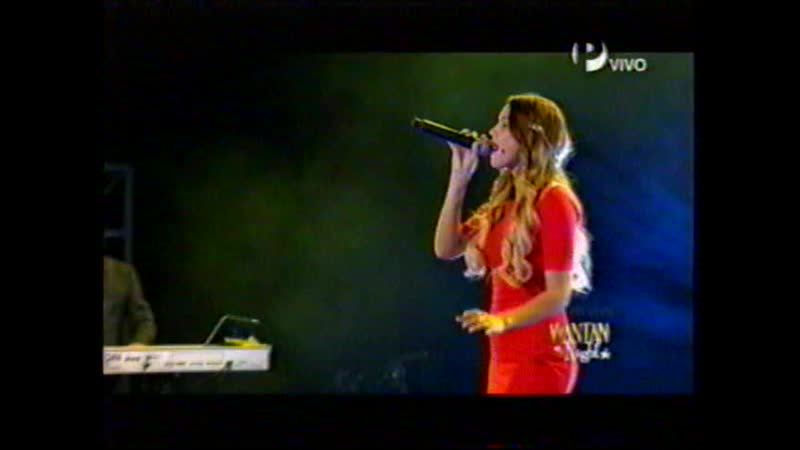 Maria Grazia Gamarra Cantando el Tema Maria en Wantan