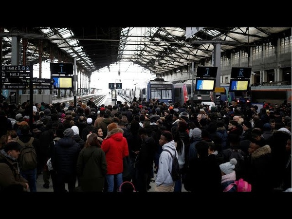 Day 5 of public transport chaos in France as strike over pensions